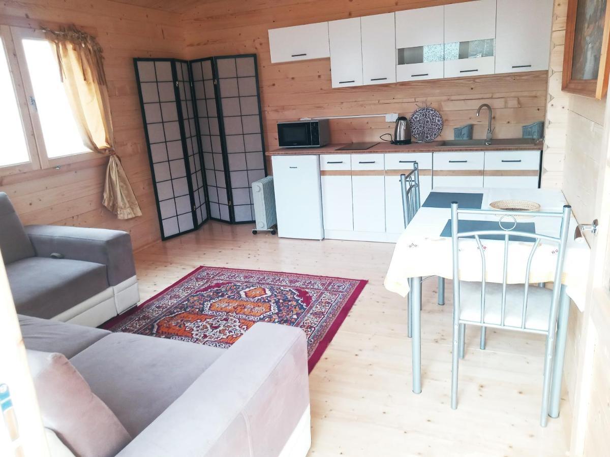 Feriehus Letniskowy Jolcia *